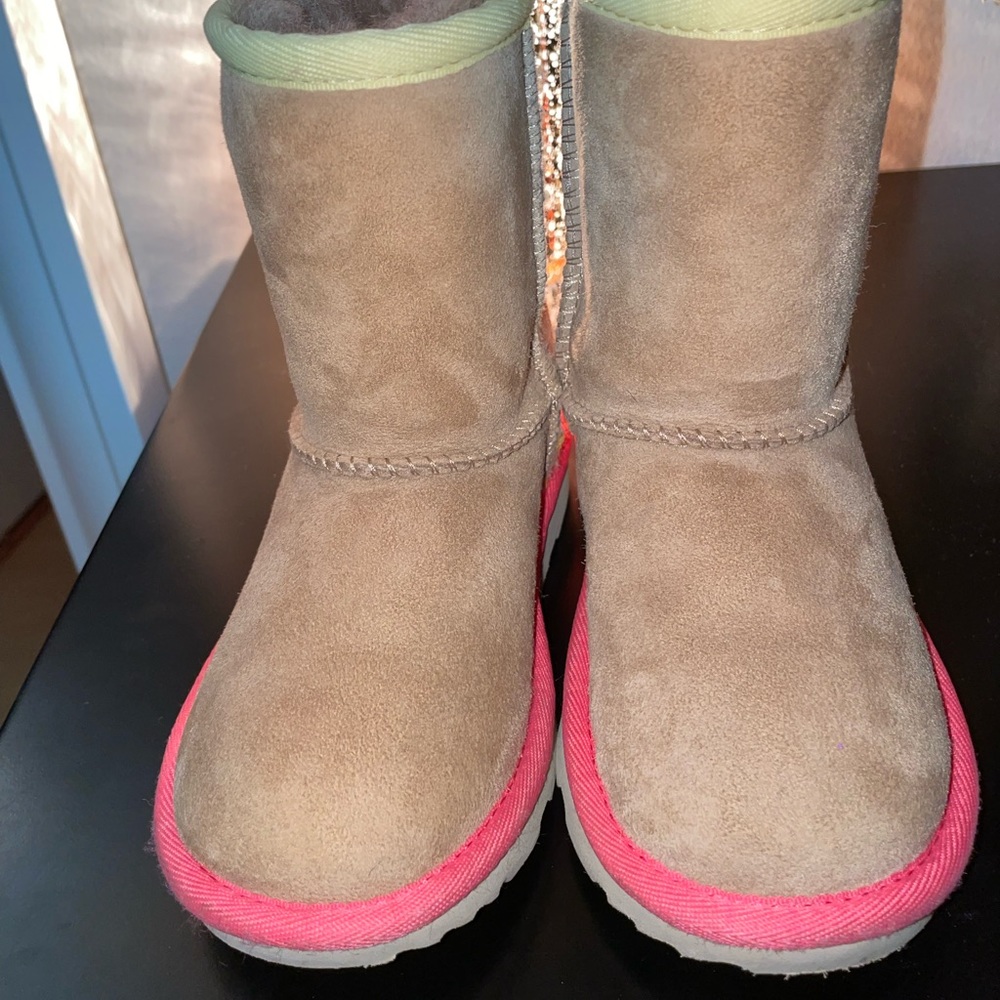 Ugg Toddler Boots Size 10C
